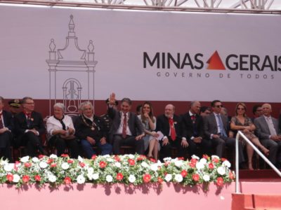 Governador Fernando Pimentel entrega Medalha da Inconfidência em Ouro Preto