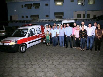 Cidades recebem ambulâncias e veículos para saúde