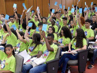 ALMG recebe etapa final do Parlamento Jovem 2019