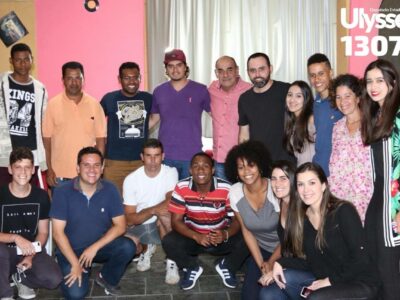 Ulysses Gomes participa de bate papo com jovens e se reúne com servidores da Educação e membros do PT de Itajubá