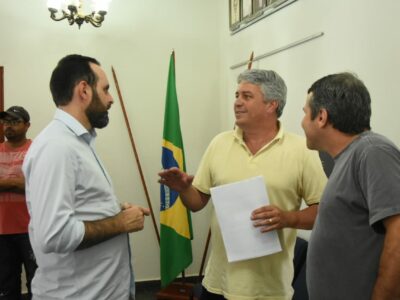 Deputado visita Aguanil, Elói Mendes e Poço Fundo