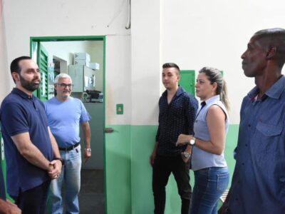 Ulysses Gomes visita Campos Gerais, Coqueiral e São Thomé das Letras