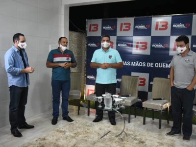 Ao lado de candidatos, Ulysses visita cidades do Sul de Minas