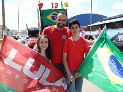 Deputado realiza carreata da vitória de Lula em Itajubá