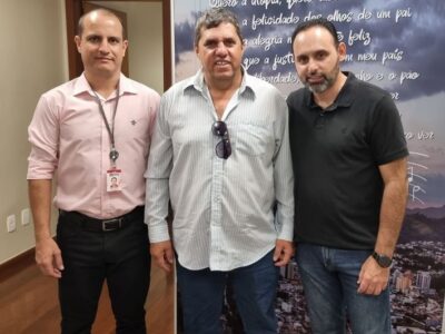 Vereador de Carvalhópolis visita o gabinete do Deputado