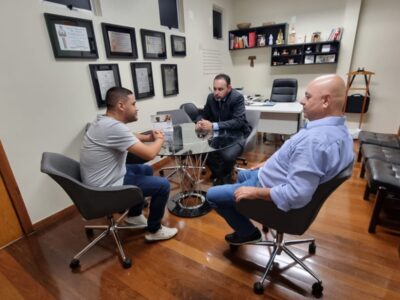 Vereadores de Olímpio Noronha e Monte Belo visitam gabinete de Ulysses